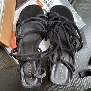 ALOHAS Goldie Black Strappy Sandals